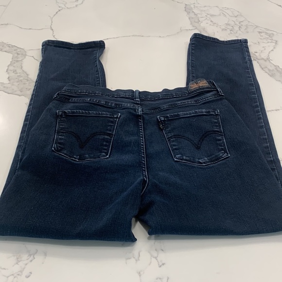 Levis Women’s Perfectly Slimming Skinny Leg Dark Blue Denim Jean. Size 31‎ (635) - Picture 10 of 16